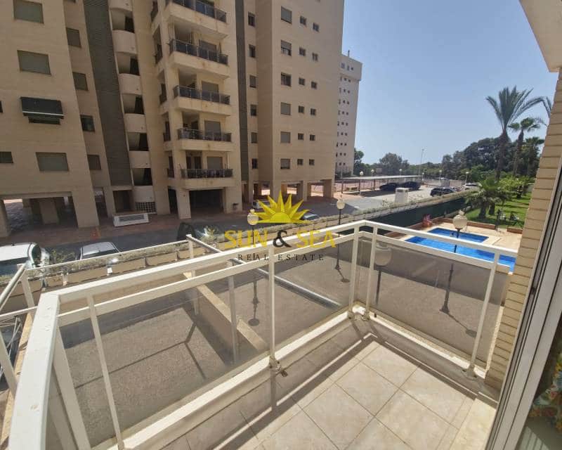 3 quarto Moradia para arrendar em Guardamar del Segura com garagem - 1 200 € (Ref: 8988915)