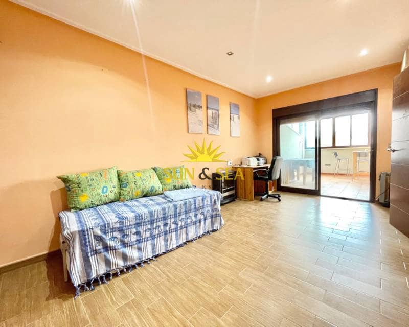 3 bedroom Apartment for rent in Los Cuarteros with garage - € 850 (Ref: 8989918)