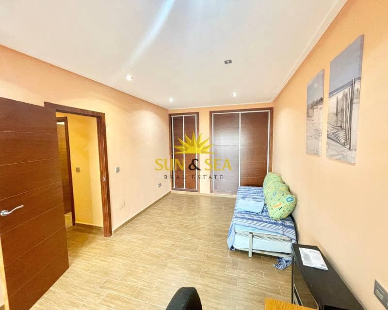 3 bedroom Apartment for rent in Los Cuarteros with garage - € 850 (Ref: 8989918)