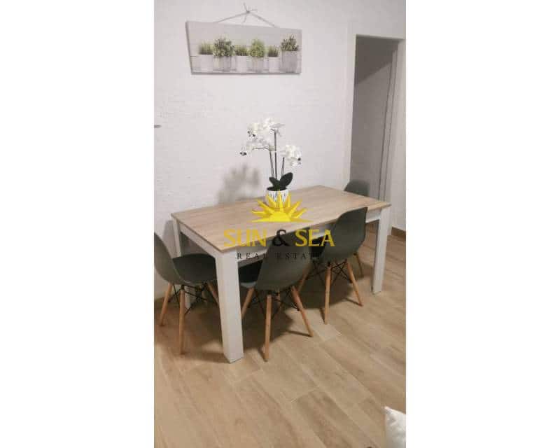 4 bedroom Apartment for rent in Cartagena - € 1,300 (Ref: 8989922)