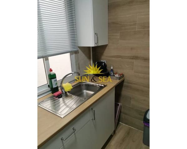 4 bedroom Apartment for rent in Cartagena Ciudad, Cartagena - € 1,300 (Ref: 8989922)