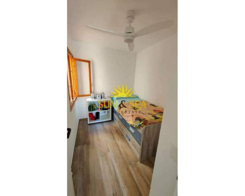 2 soveværelse Lejlighed til leje i Santa Pola med swimmingpool - € 900 (Ref: 8997445)