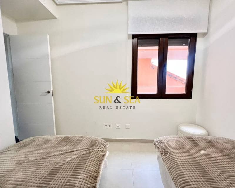 2 Zimmer Apartment zu vermieten in Los Alcazares mit Pool Garage - 800 € (Ref: 9000272)