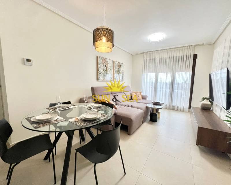 2 Zimmer Apartment zu vermieten in Los Alcazares mit Pool Garage - 800 € (Ref: 9000272)