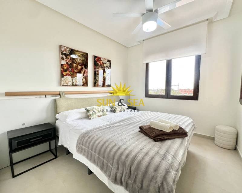 2 Zimmer Apartment zu vermieten in Los Alcazares mit Pool Garage - 800 € (Ref: 9000272)