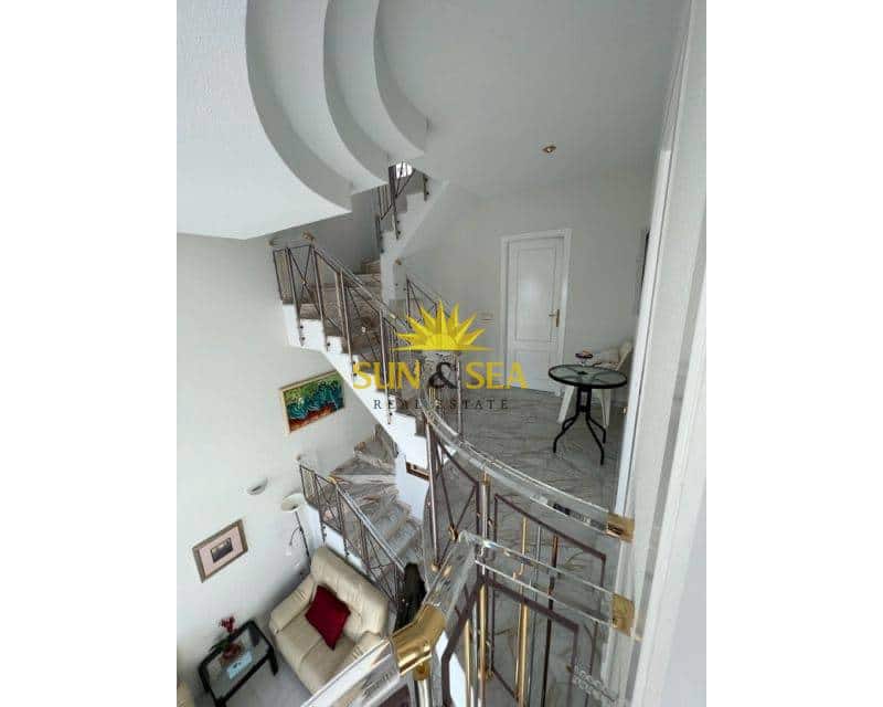 Apartamento de 3 habitaciones en Guardamar del Segura en venta con piscina garaje - 360.000 € (Ref: 9002061)