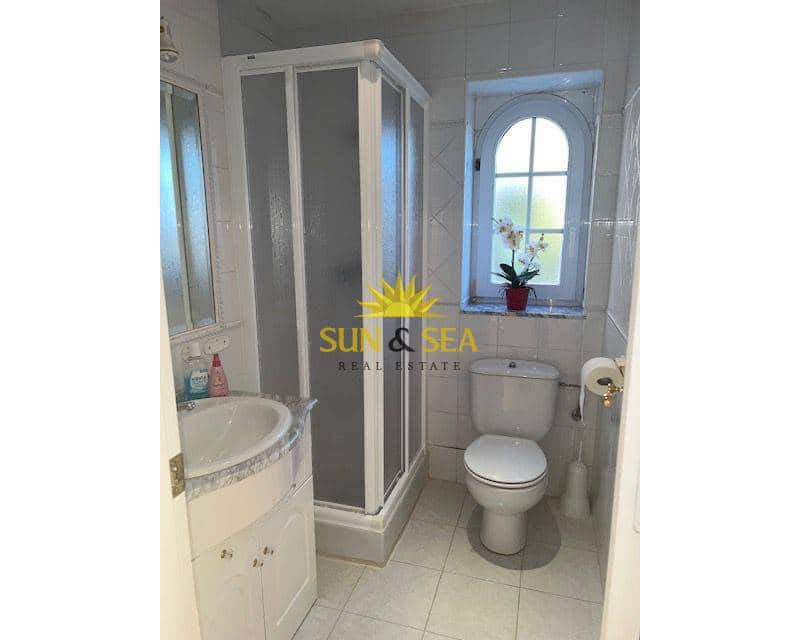 Apartamento de 3 habitaciones en Guardamar del Segura en venta con piscina garaje - 360.000 € (Ref: 9002061)