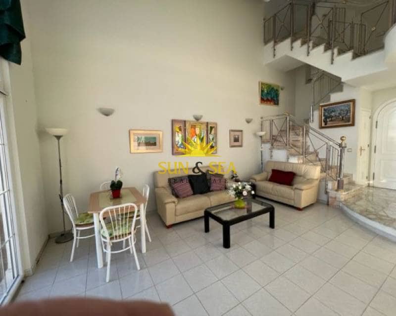 Apartamento de 3 habitaciones en Guardamar del Segura en venta con piscina garaje - 360.000 € (Ref: 9002061)