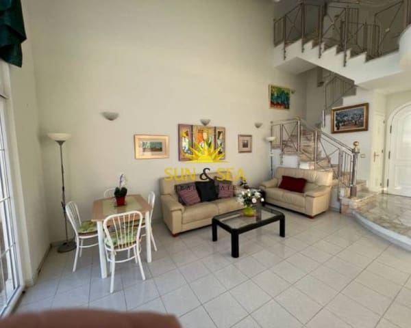 Apartamento de 3 habitaciones en El Moncayo - El Pòrtic, Guardamar del Segura en venta con piscina garaje - 360.000 € (Ref: 9002061)