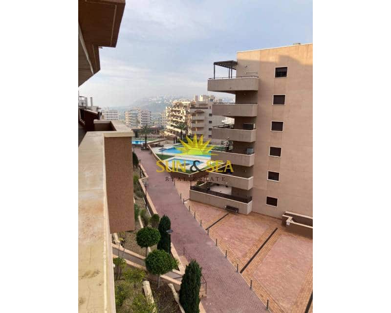 2 soverom Leilighet til leie i Arenales del Sol med svømmebasseng - € 1 050 (Ref: 9002063)