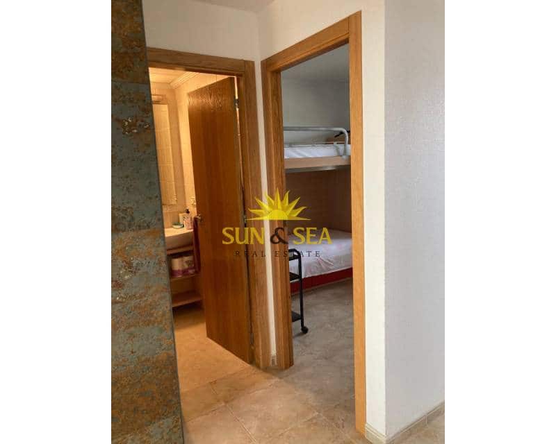 2 soverom Leilighet til leie i Arenales del Sol med svømmebasseng - € 1 050 (Ref: 9002063)