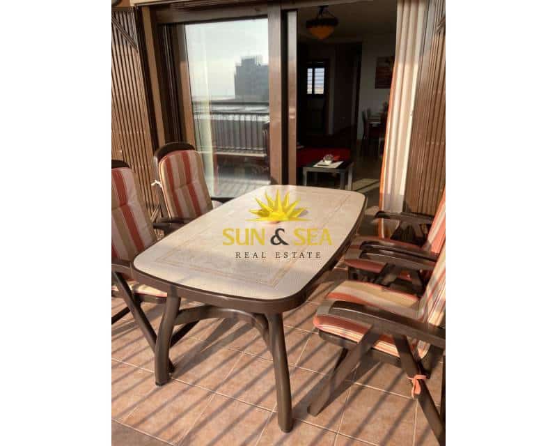 2 soverom Leilighet til leie i Arenales del Sol med svømmebasseng - € 1 050 (Ref: 9002063)