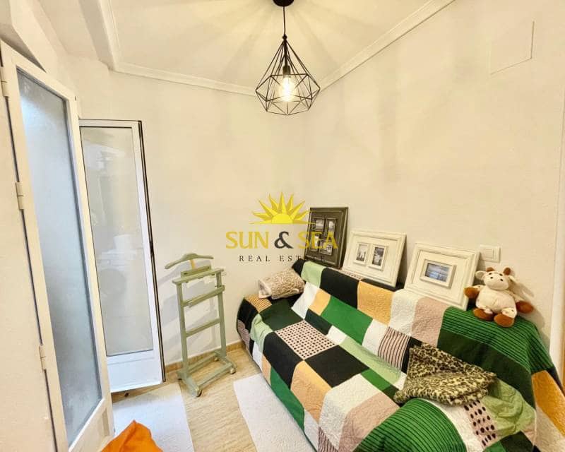 2 soveværelse Lejlighed til leje i Formentera del Segura - € 750 (Ref: 9002064)