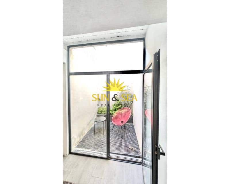 4 soveværelse Villa til salg i Los Cuarteros med swimmingpool - € 430.000 (Ref: 9004281)