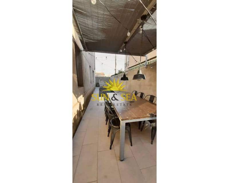 4 soveværelse Villa til salg i Los Cuarteros med swimmingpool - € 430.000 (Ref: 9004281)