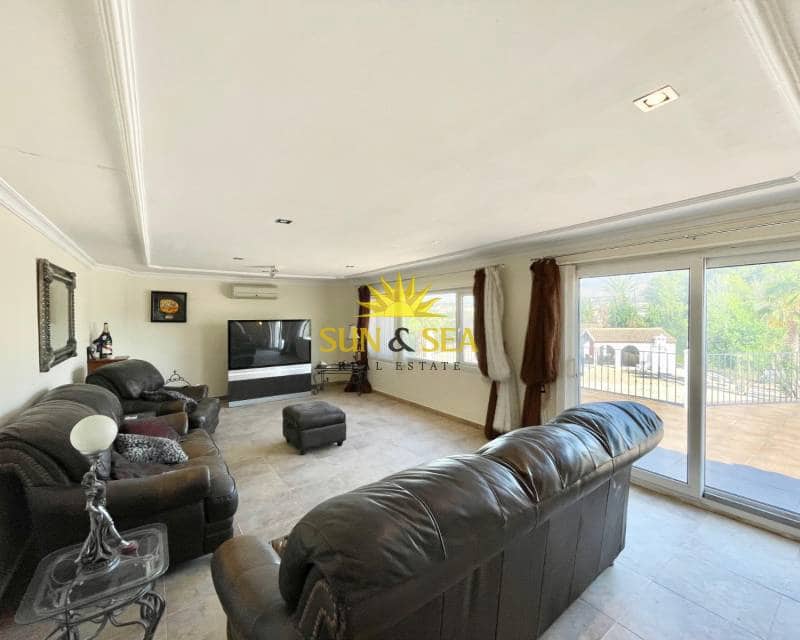 12 soveværelse Villa til salg i Crevillente / Crevillent med swimmingpool garage - € 575.000 (Ref: 9006074)