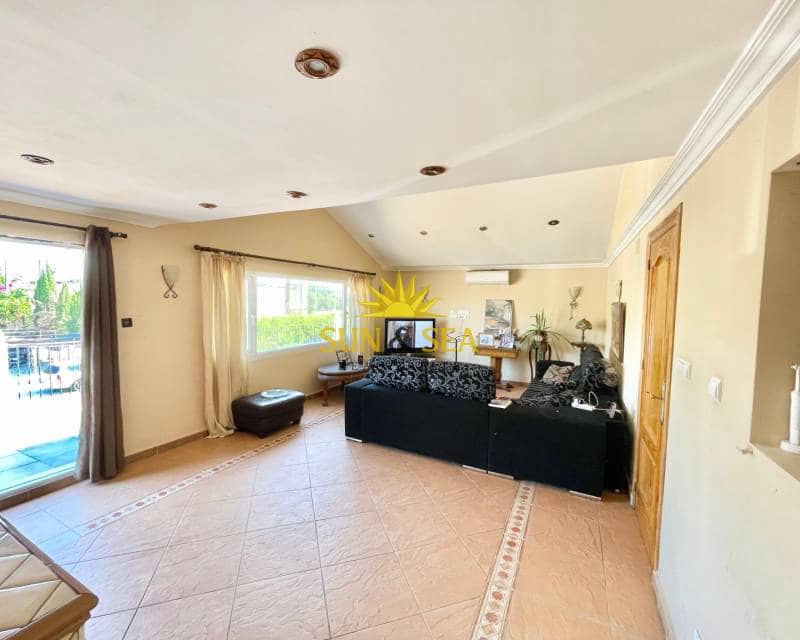 12 soveværelse Villa til salg i Crevillente / Crevillent med swimmingpool garage - € 575.000 (Ref: 9006074)