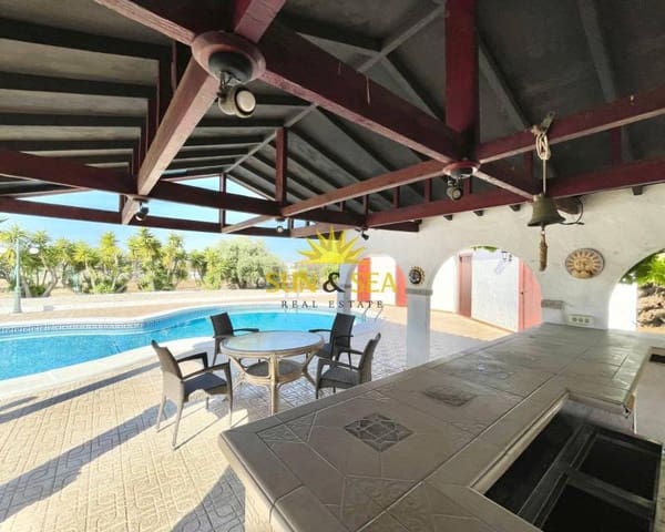 12 Zimmer Villa zu verkaufen in Crevillente / Crevillent mit Pool Garage - 600.000 € (Ref: 9006074)
