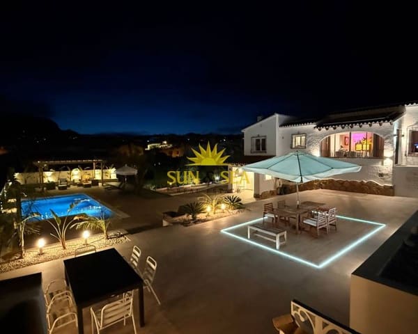 5 bedroom Villa for rent in Cometa - Carrió, Calpe / Calp with pool garage - € 3,100 (Ref: 9006075)