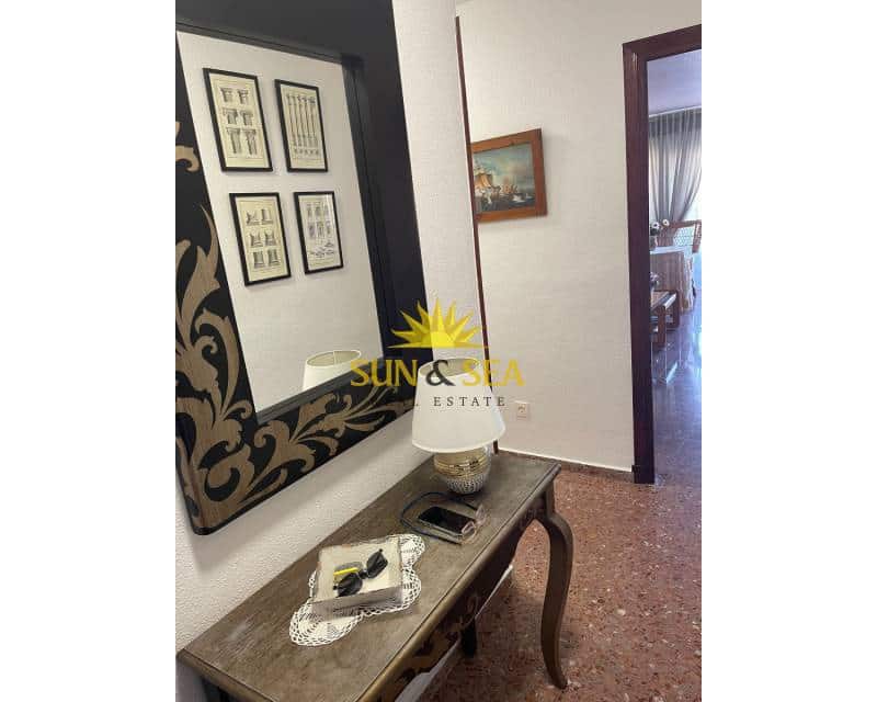 3 quarto Apartamento para arrendar em Puerto de Mazarron - 750 € (Ref: 9006078)