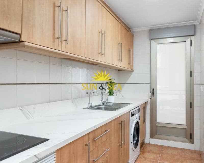 3 slaapkamer Appartement te koop in Guardamar del Segura - € 299.999 (Ref: 9015119)