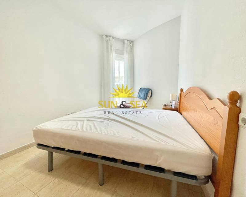 3 soverom Leilighet til leie i Torrevieja med svømmebasseng garasje - € 950 (Ref: 9015120)