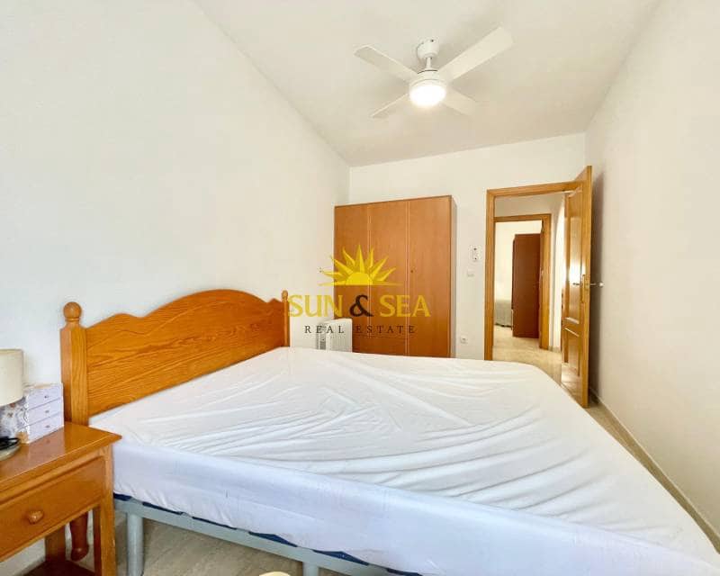 3 soverom Leilighet til leie i Torrevieja med svømmebasseng garasje - € 950 (Ref: 9015120)