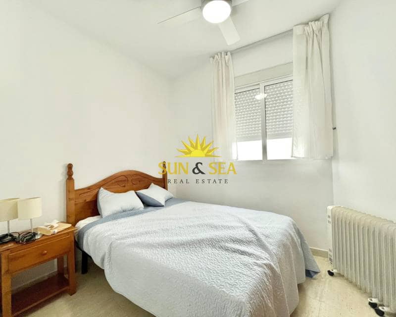 3 soverom Leilighet til leie i Torrevieja med svømmebasseng garasje - € 950 (Ref: 9015120)