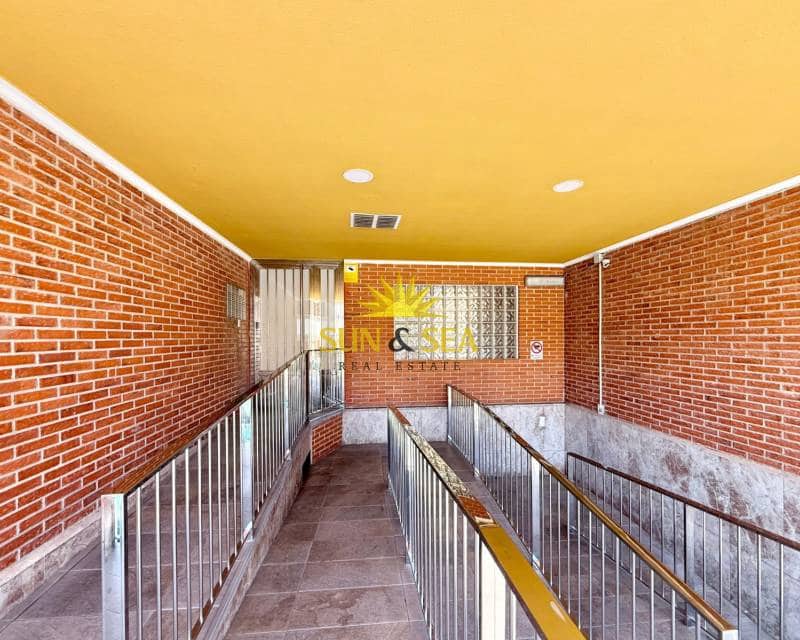 3 chambre Appartement à vendre à Torrevieja avec piscine - 149 000 € (Ref: 9015936)