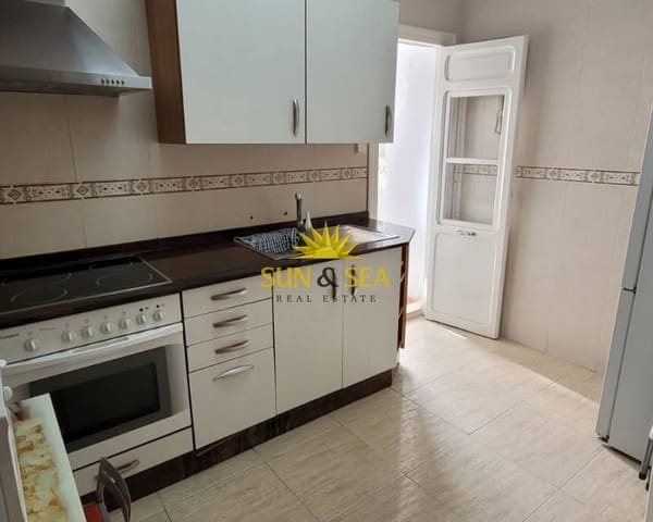 4 soveværelse Lejlighed til leje i Cartagena Ciudad, Cartagena - € 1.100 (Ref: 9022338)
