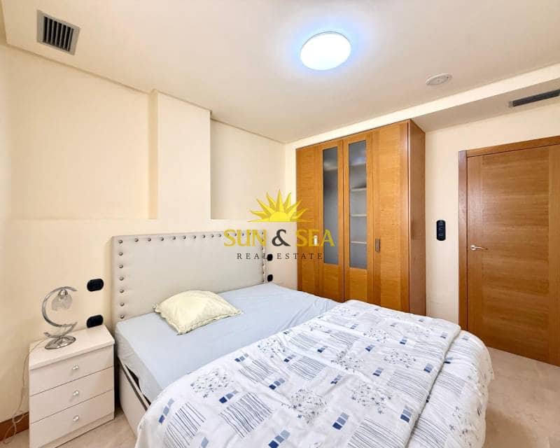 3 sypialnia Penthouse do wynajęcia w Guardamar del Segura z basenem garażem - 2 000 € (Ref: 9022342)