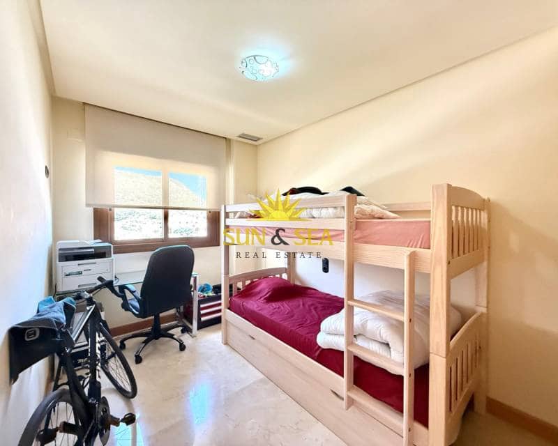 3 sypialnia Penthouse do wynajęcia w Guardamar del Segura z basenem garażem - 2 000 € (Ref: 9022342)