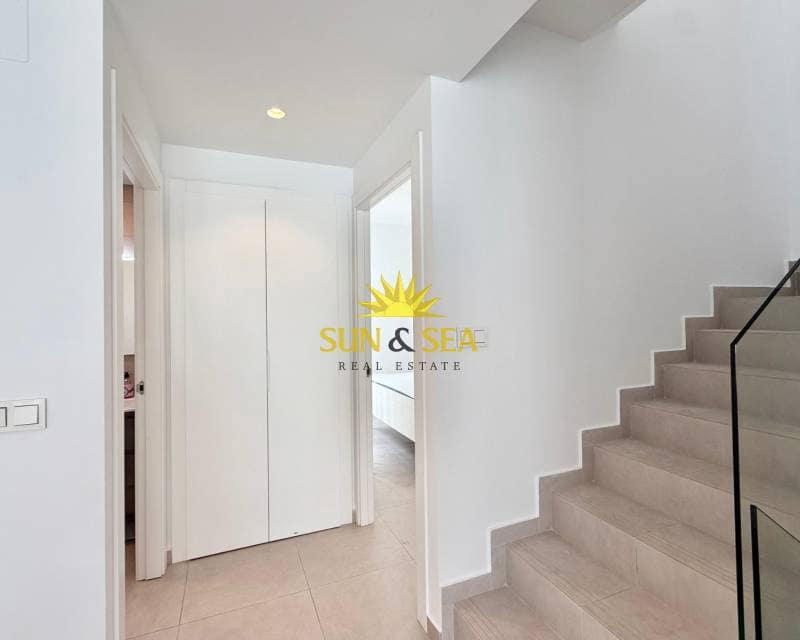 4 sovrum Villa att hyra i Benijofar med pool garage - 2 350 € (Ref: 9022343)