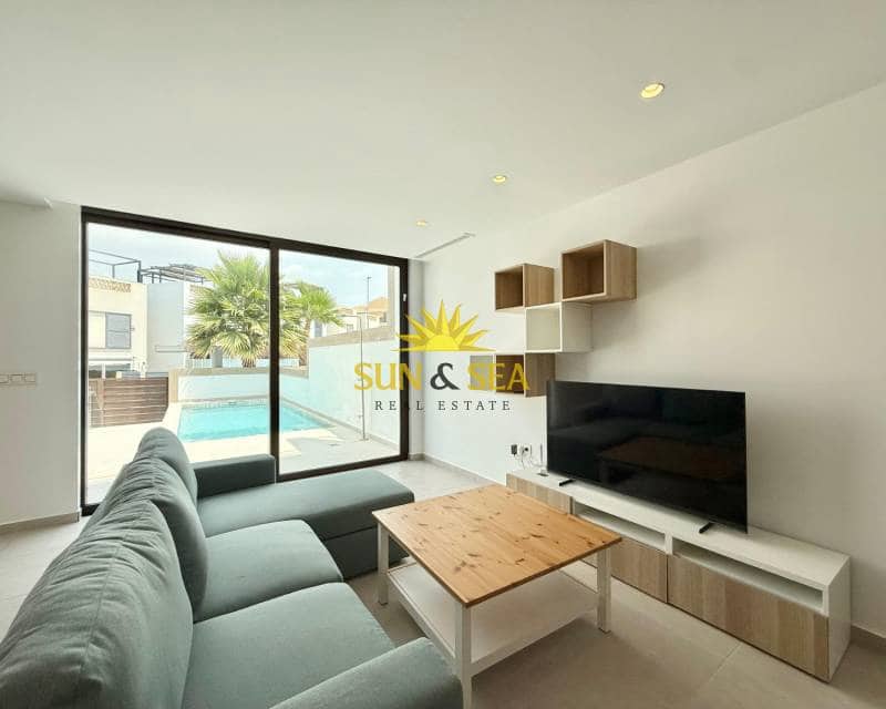 4 sovrum Villa att hyra i Benijofar med pool garage - 2 350 € (Ref: 9022343)