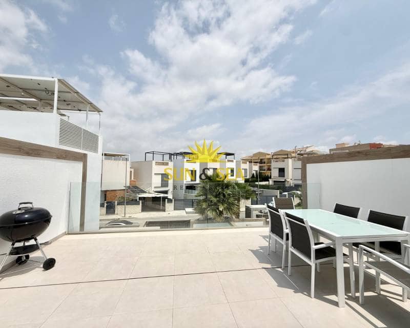 4 sovrum Villa att hyra i Benijofar med pool garage - 2 350 € (Ref: 9022343)