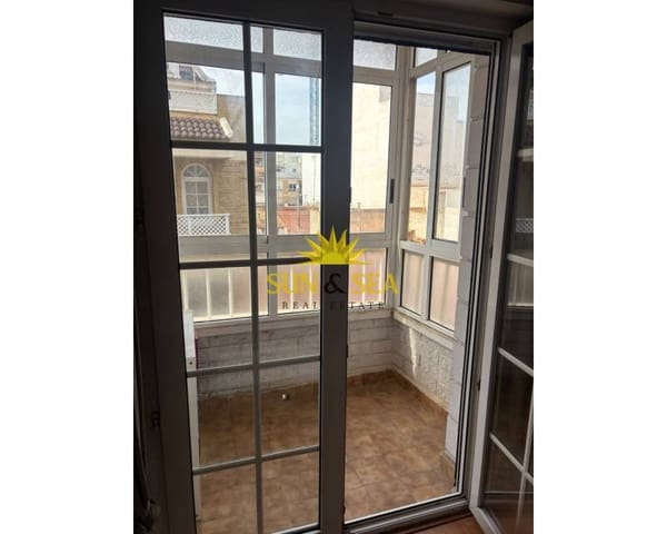 3 bedroom Apartment for rent in Centro - Muelle Pesquero, Torrevieja - € 1,450 (Ref: 9025645)
