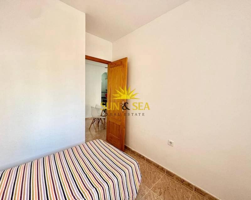 2 camera da letto Appartamento da affittare in Torrevieja con piscina - 800 € (Rif: 9028425)