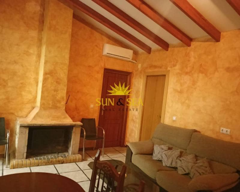 4 bedroom Townhouse for rent in La Nora - € 1,000 (Ref: 9028427)