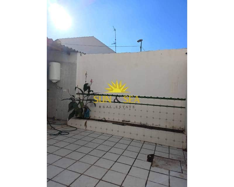 4 bedroom Townhouse for rent in La Nora - € 1,000 (Ref: 9028427)