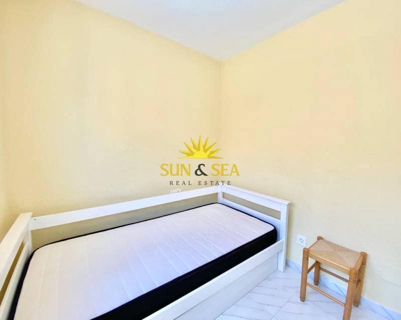 2 soveværelse Lejlighed til leje i Los Narejos med garage - € 850 (Ref: 9030398)