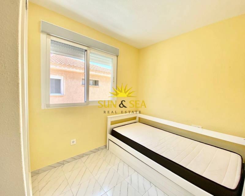 2 soveværelse Lejlighed til leje i Los Narejos med garage - € 850 (Ref: 9030398)