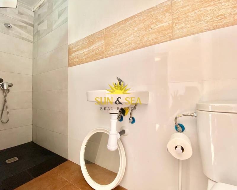 2 soveværelse Lejlighed til leje i Los Narejos med garage - € 850 (Ref: 9030398)