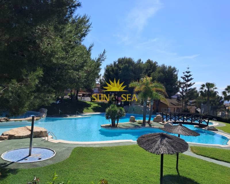 2 bedroom Villa for holiday rental in Gran Alacant with pool - € 1,500 (Ref: 9030846)