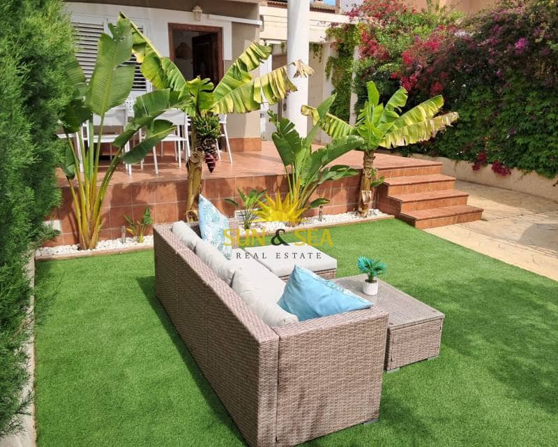 2 bedroom Villa for holiday rental in Gran Alacant with pool - € 1,500 (Ref: 9030846)