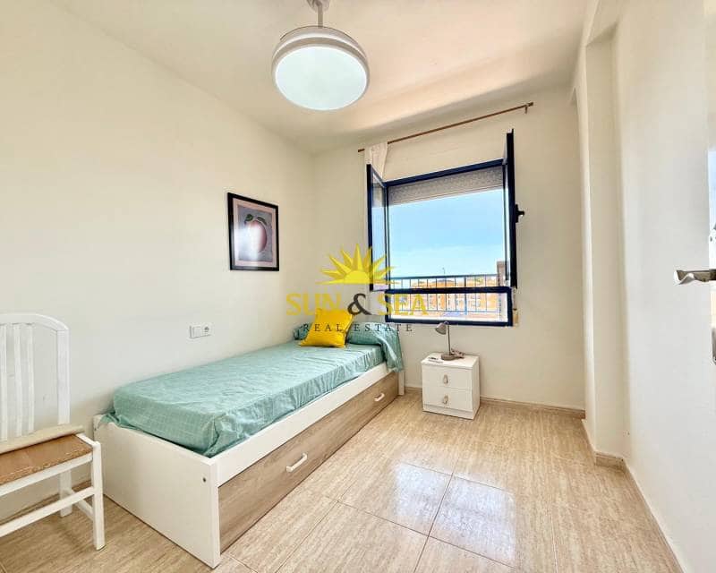 Apartamento de 2 habitaciones en Dehesa de Campoamor en alquiler con piscina - 750 € (Ref: 9033473)