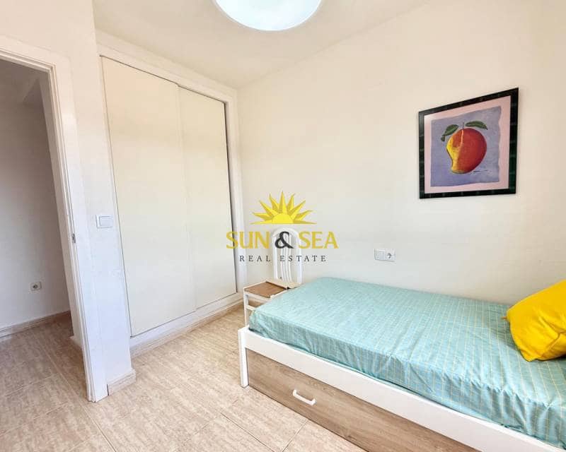 Apartamento de 2 habitaciones en Dehesa de Campoamor en alquiler con piscina - 750 € (Ref: 9033473)