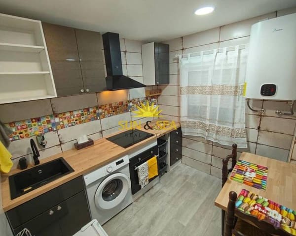 2 soveværelse Lejlighed til leje i Cuatrocientas Viviendas, Alicante by - € 1.100 (Ref: 9044015)