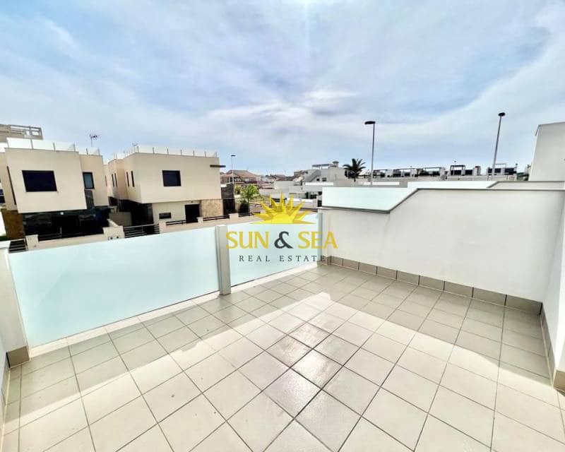 Chalet de 3 habitaciones en Lo Pagan en venta con piscina garaje - 347.000 € (Ref: 9057101)