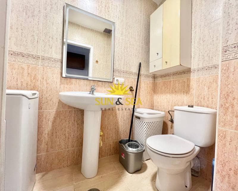 2 Zimmer Apartment zu vermieten in Torrevieja - 750 € (Ref: 9058047)