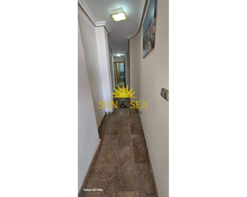 Apartamento de 3 habitaciones en Torrevieja en venta - 225.000 € (Ref: 9058236)